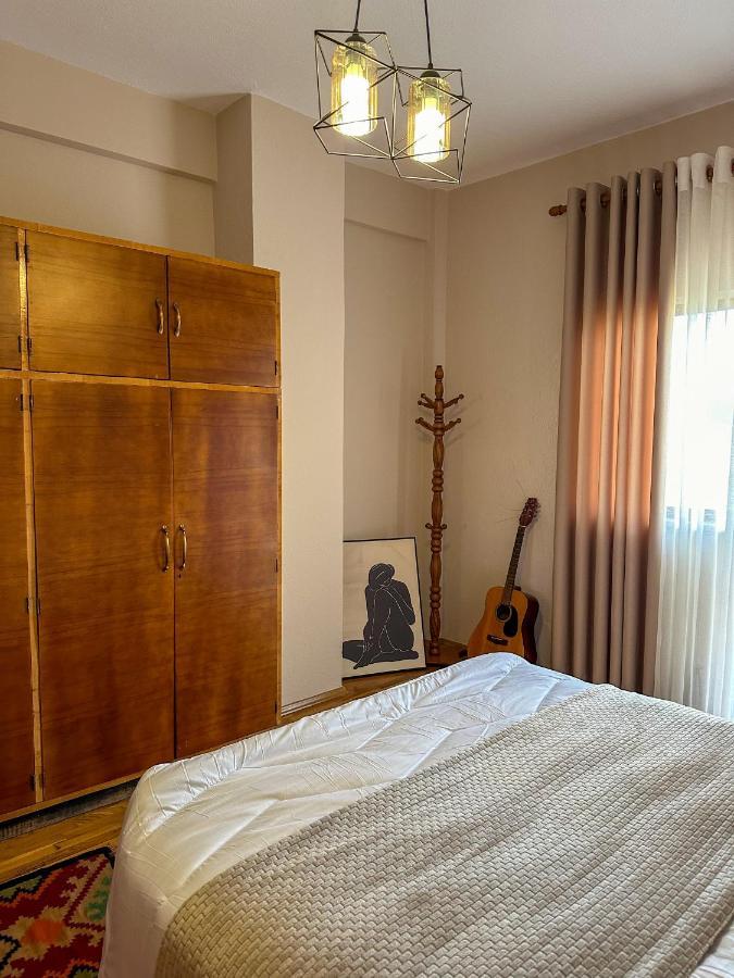 Villa Malo Guesthouse Korça Exteriör bild