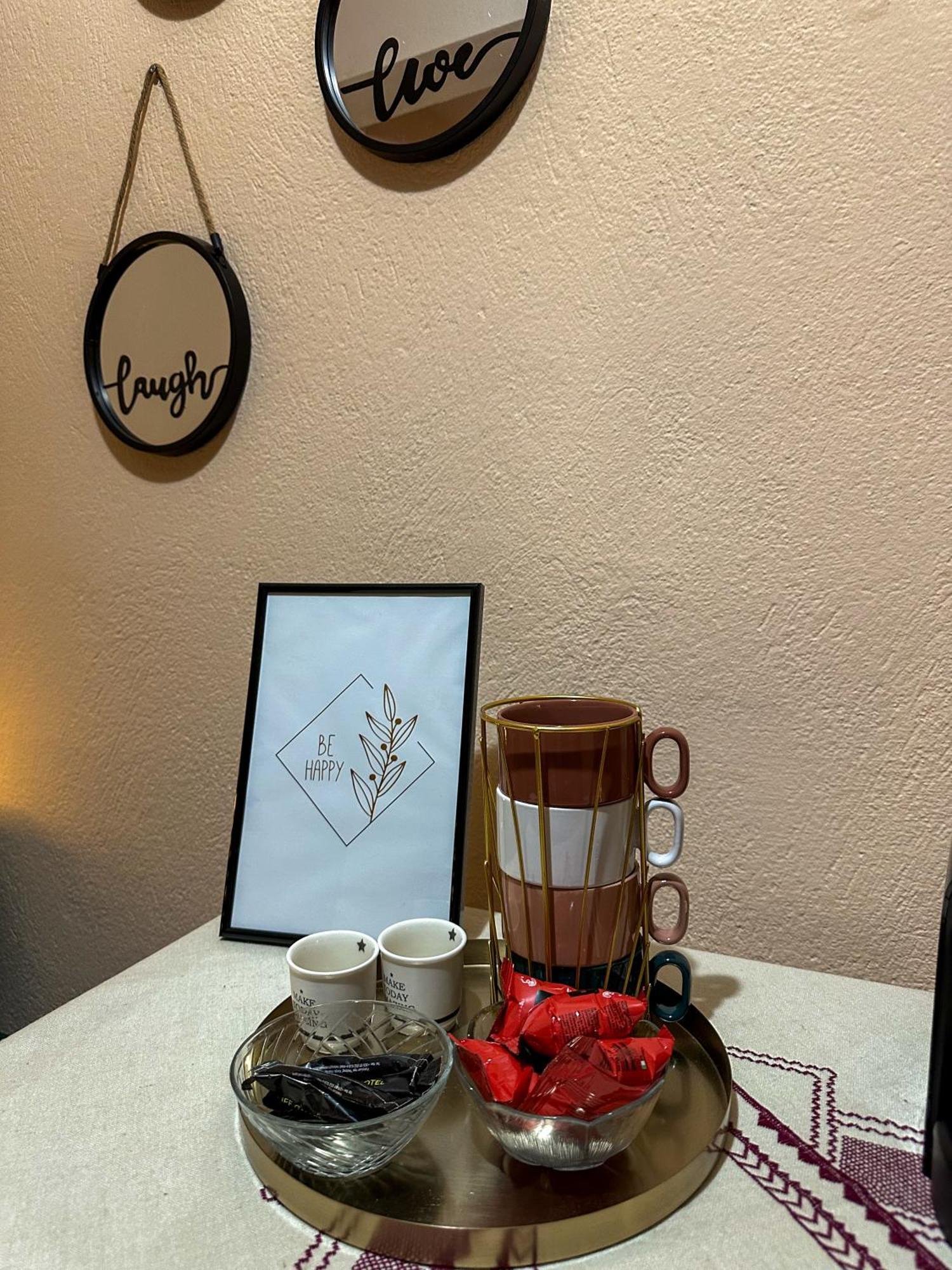Villa Malo Guesthouse Korça Exteriör bild
